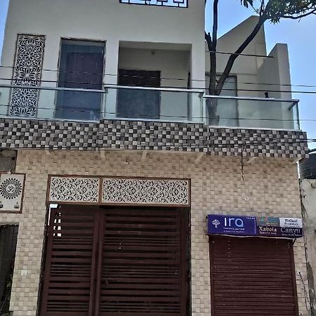 Ira Homestay Mathura - Divine Spiritual Stay Exteriér fotografie